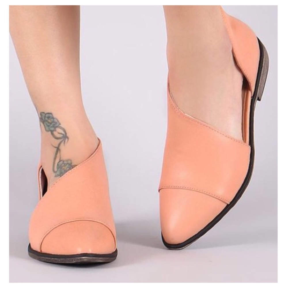 Coral Blush Flats - Picture 2 of 3